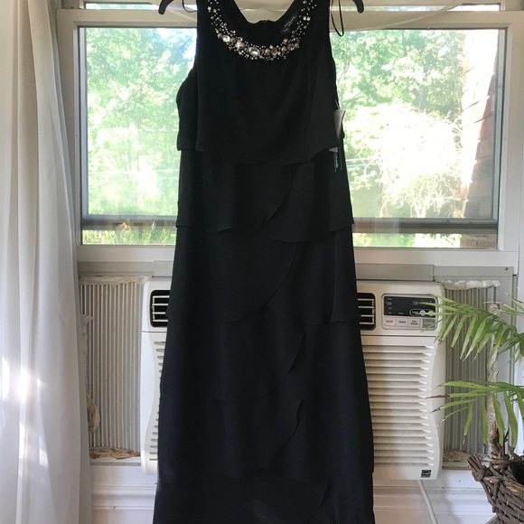 R & M Richards Dresses & Skirts - NWT Cocktail dress
